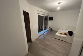 CRIKVENICA (okolica) - Moderna vila u novogradnji s bazenom!, Vinodolska Općina, House