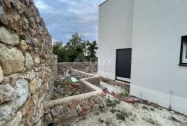 CRIKVENICA (okolica) - Moderna vila u novogradnji s bazenom!, Vinodolska Općina, Famiglia