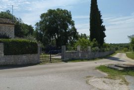 Prekrasna kamena kuća s prostranom okućnicom, Bale, Istra, Bale, بيت