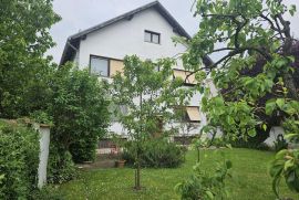 Kuća u blizini VI osnovne škole, Varaždin, Casa