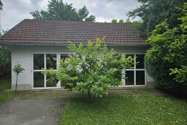 Kuća u blizini VI osnovne škole, Varaždin, Casa