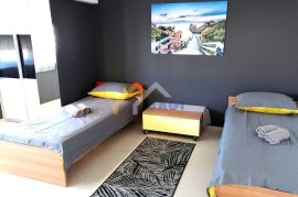 DVOSOBAN STAN NA SAVRŠENOJ LOKACIJI, Zadar, Appartement