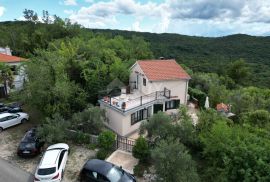 KRK, DOBRINJ - samostojeća kuća 135m2 s pogledom na more + okoliš 150m2, Dobrinj, Casa