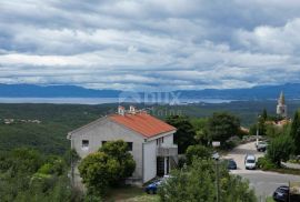 KRK, DOBRINJ - samostojeća kuća 135m2 s pogledom na more + okoliš 150m2, Dobrinj, House