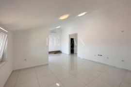 Crikvenica - Stan u novogradnji 105,70 m2, Crikvenica, Flat