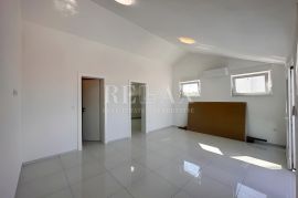 Crikvenica - Stan u novogradnji 105,70 m2, Crikvenica, Wohnung