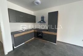 Istra, Funtana,  četverosobni stan u centru Funtane, Funtana, Appartement