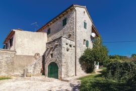 Kamena kuća sa bazenom na prodaju, Svetvinčenat,okolica, Istra, Svetvinčenat, Casa