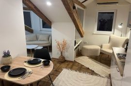 Novouređeni studio apartman u centru Pule, Pula, Flat