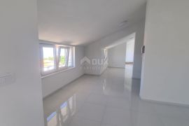 CRIKVENICA - Apartman u novogradnji s pogledom na more, Crikvenica, Kвартира