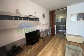 Split, moderno uređeni stan 2S+DB, 68 m2, Split, Apartamento