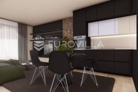 Istra, Umag - Moderan stan s privatnim dvorištem samo 200m od mora, Umag, Flat