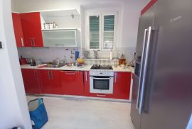 OPATIJA, CENTAR - Prekrasna etaža u održavanoj povijesnoj vili u samom centru Opatije blizu mora!, Opatija, Appartement