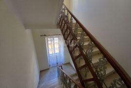 OPATIJA, CENTAR - Prekrasna etaža u održavanoj povijesnoj vili u samom centru Opatije blizu mora!, Opatija, Apartamento