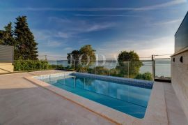 Dramalj moderna kuća sa bazenom i panoramskim pogledom na more, Crikvenica, Maison