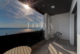 Dramalj moderna kuća sa bazenom i panoramskim pogledom na more, Crikvenica, House