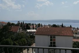 Selce apartmanska villa s pogledom na more, Crikvenica, بيت