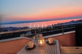 Selce dva stana sa garažom, Crikvenica, Appartment