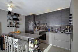 Selce dva stana sa garažom, Crikvenica, Appartement