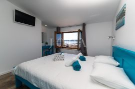 Crni mol penthaus dva apartmana, Crikvenica, Διαμέρισμα