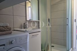 Klenovica, stan sa uređenim tavanskim prostorom, Novi Vinodolski, Appartement