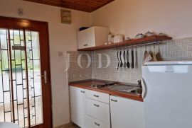 Sibinj Krmpotski, kuća 100 m od mora, Novi Vinodolski, House