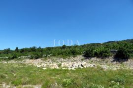 Zemljište sa građevinskom dozvolom, Crikvenica, Arazi