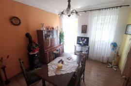 Grižane obiteljsko imanje na prodaju, Vinodolska Općina, Kuća