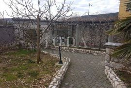 Grižane, obnovljena kamena kuća sa dvorištem!, Vinodolska Općina, House