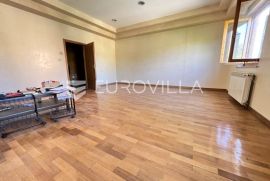 Pazin, Cerovlje - 240 m2 kuće s građevinskom okućnicom od 755 m2, Cerovlje, Gewerbeimmobilie