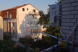 Žarkovo,Repiška, 2.5, 47m2,V, ta,lođa, dvostran ID#1590, Čukarica, Appartement