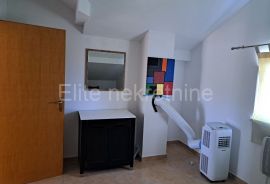 Povile, stan prodaja 87,16m2 !, Novi Vinodolski, Apartamento