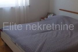 Novi Vinodolski- prodaja samostojeće kuće, 300 m2, kuća s 5 apart.!, Novi Vinodolski, House