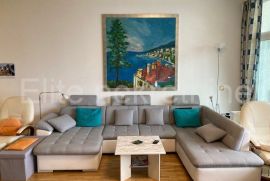 Otok Krk, Njivice - prodaja kuće, 244 m2, tri lođe!, Omišalj, Famiglia