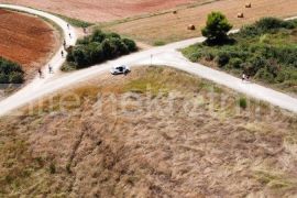Istra,Volme - Prodaja zemljišta u T1-T2 Zoni udaljenog 590m do mora !, Medulin, Tierra