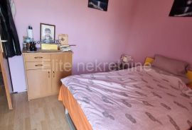 Viškovo, Marinići - prodaja dva stana u obiteljskoj kući, 140 m2!, Viškovo, Apartamento