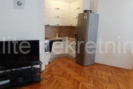 RIJEKA - najam stana od 57,5 u strogom centru grada sa garažom!, Rijeka, Apartamento