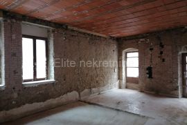 Banderovo - prodaja stana, 76m2, prizemlje!, Rijeka, Flat
