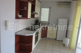 Otok Krk, Malinska - prodaja stana, 60 m2, pogled na more!, Malinska-Dubašnica, Apartamento