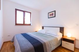 Stan 2SS+DB za zajedničkim bazenom, Novigrad, Istra, Novigrad, Apartamento