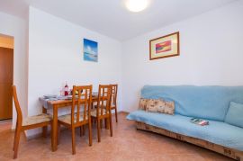 Stan 2SS+DB za zajedničkim bazenom, Novigrad, Istra, Novigrad, Apartamento