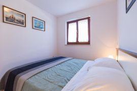 Stan 2SS+DB za zajedničkim bazenom, Novigrad, Istra, Novigrad, Apartamento