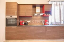 Tar - istarska kamena kuća sa 4 vrhunska apartmana!, Tar-Vabriga, House