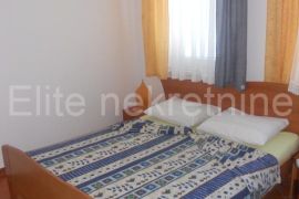 Medulin - lijepa apartmanska kuća sa 11 apartmana, Medulin, Kuća