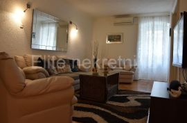 Strogi centar - 2S+DB stan za investiciju, 74m2!, Rijeka, Flat