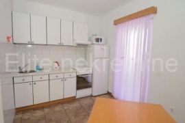 Sv. Vid Miholjica - apartmanska kuća, Malinska-Dubašnica, Famiglia