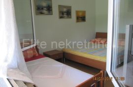 Pula - Apartmanska kuća 340 m2, Pula, Kuća