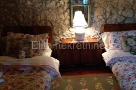 Bribir - kamena ljepotica 210 m2, Vinodolska Općina, House