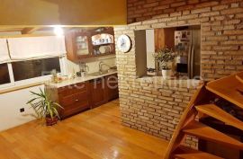 Donja Drenova - dvoetažni stan 150m2, Rijeka, Appartment