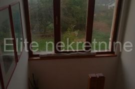 Vukova gorica - vikend kuća 180 m2, Netretić, Casa